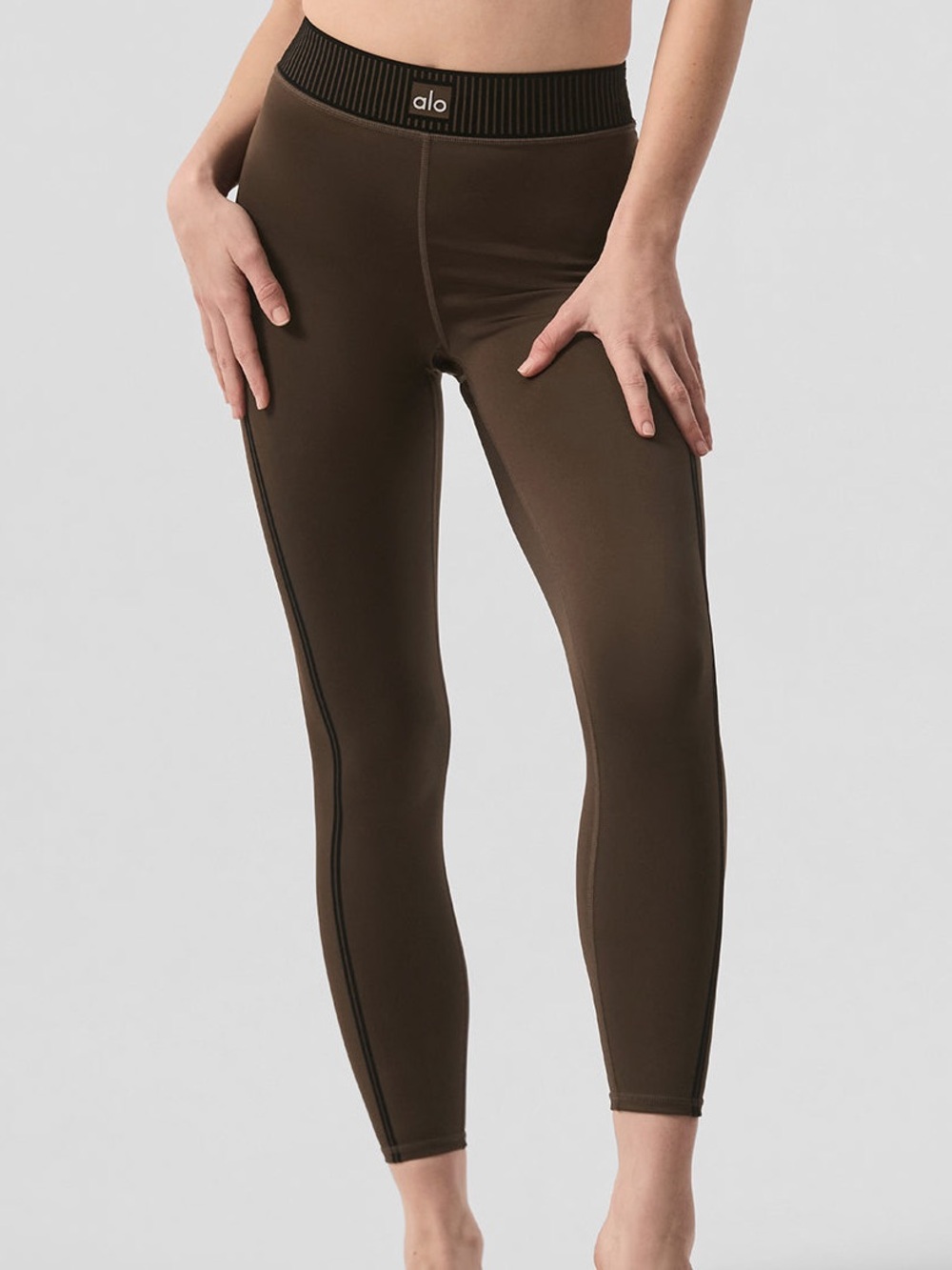 ALO Airlift 7/8 Line Up Legging - Espresso